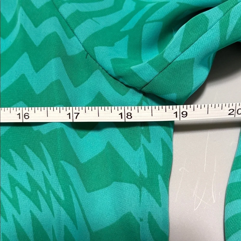 Banana Republic Blouse size Small